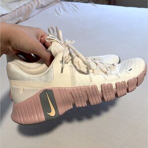 Women’s Nike Metcon Size 11